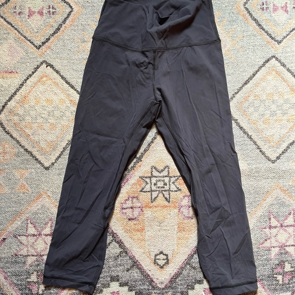 Hawthorn Athletic Women’s Cropped Leggings